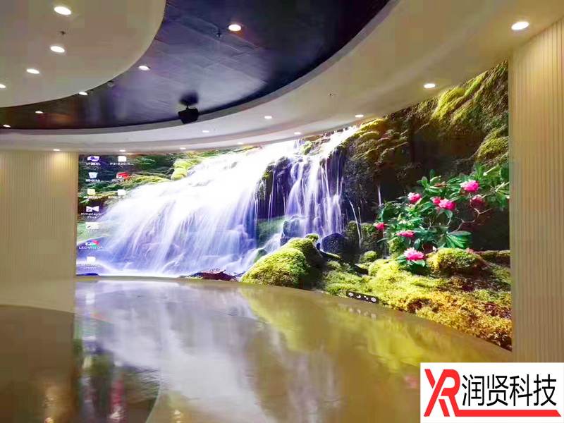中國聯(lián)通學院室內高清全彩LED顯示屏